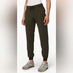 Lululemon In the Fly joggers